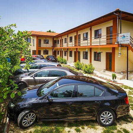 Hotel Casa Tudorascu à Vama Veche Extérieur photo