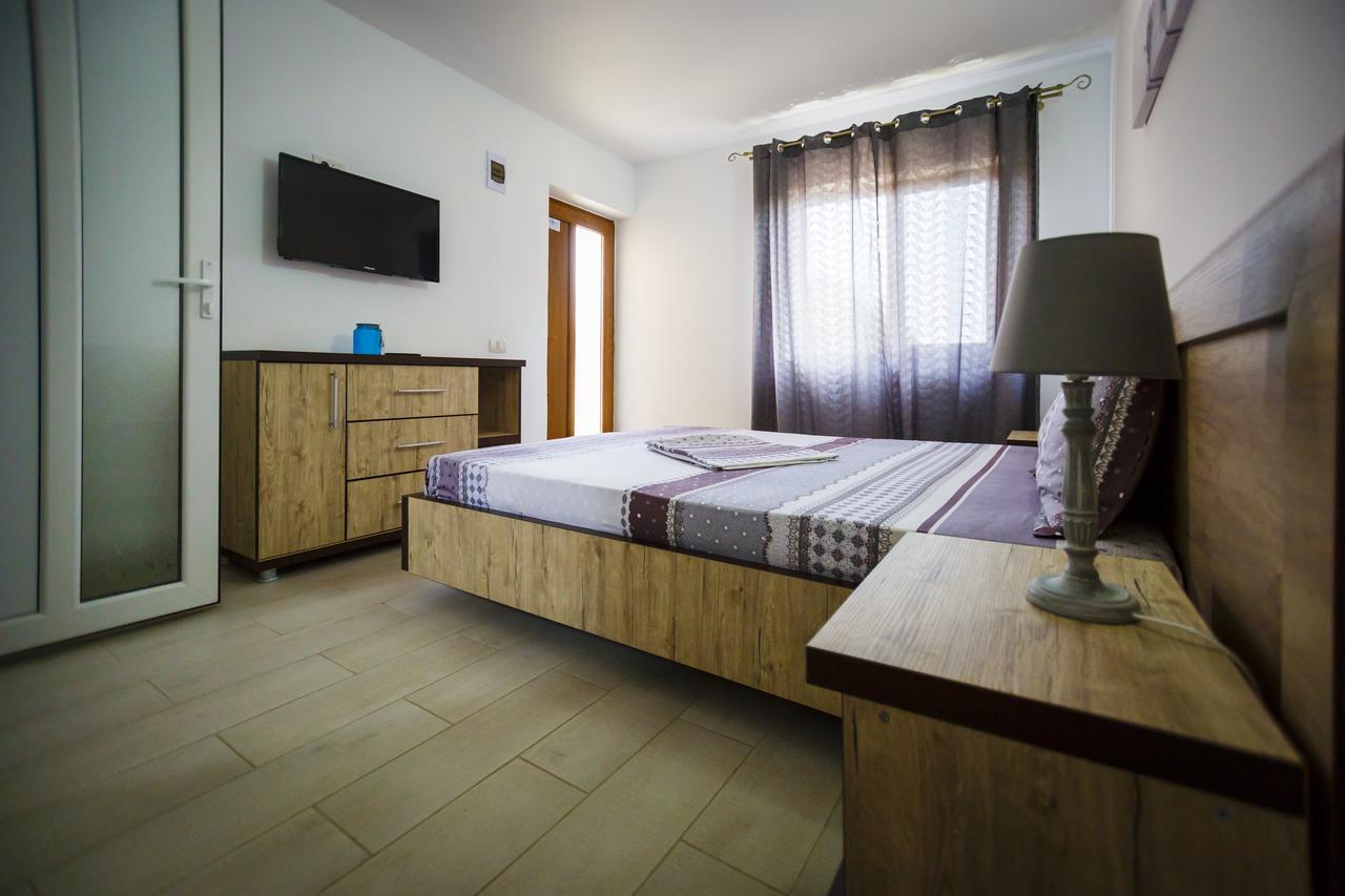 Hotel Casa Tudorascu à Vama Veche Extérieur photo