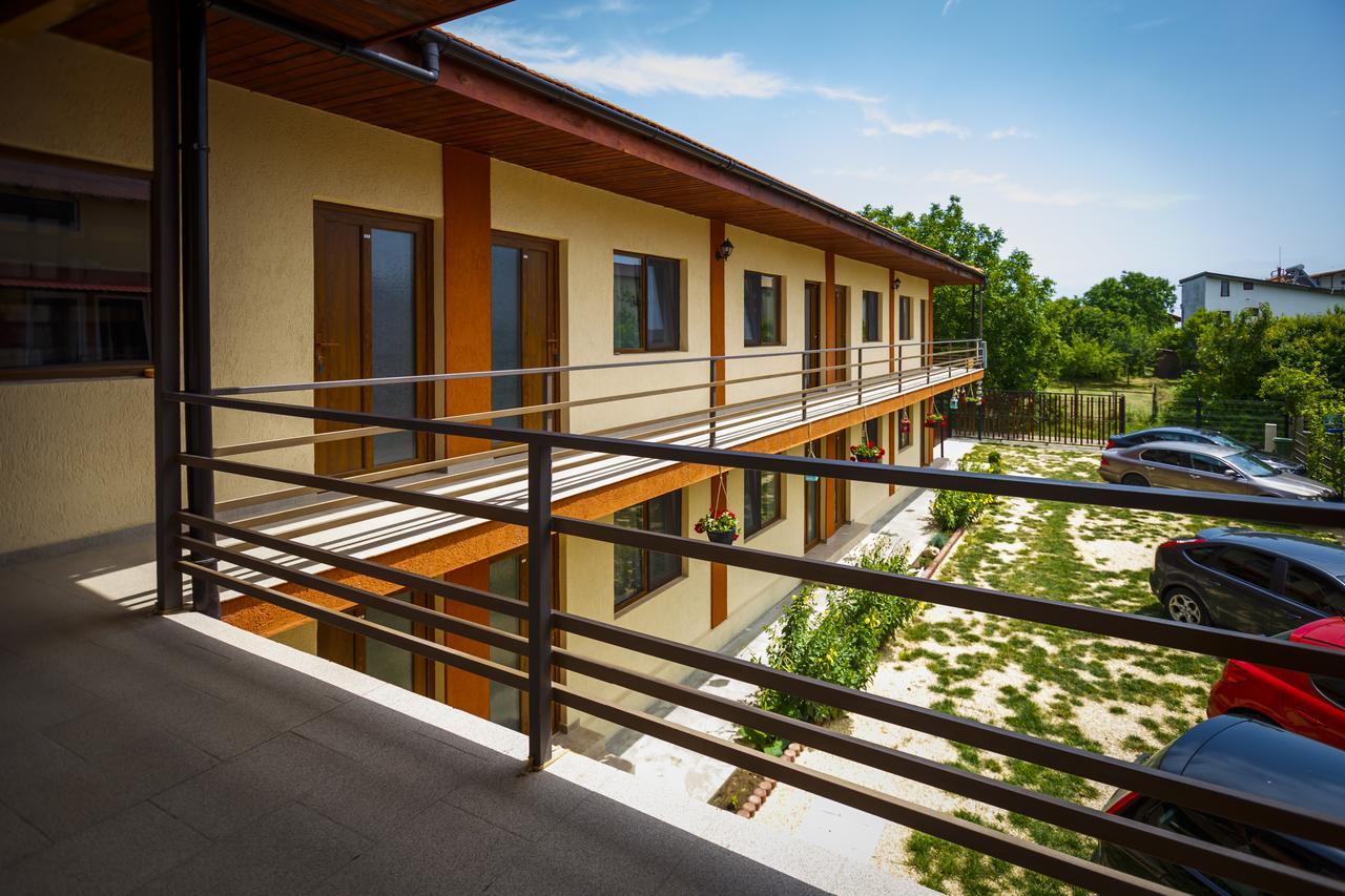 Hotel Casa Tudorascu à Vama Veche Extérieur photo